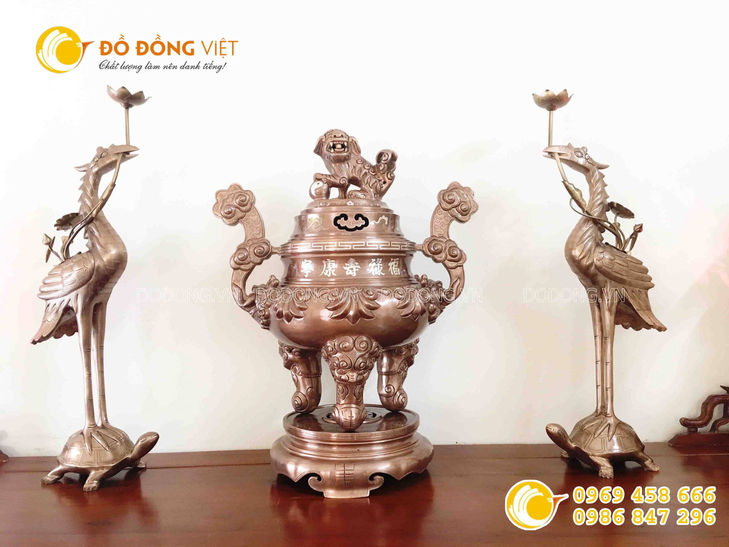 Bộ đỉnh đồng đỏ hoa sòi tai mây khảm 5 chữ bạc cao 60 cm