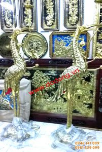 Đôi hạc đồng vàng đúc liền khối 168cm – Hạc đồng