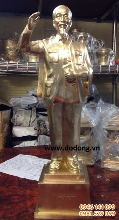 Tượng đồng Bác hồ đứng vẫy tay 45cm đồng vàng