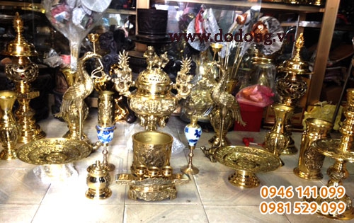 Bộ đỉnh thờ đúc nổi số 2 bàn thờ 81x197cm đỉnh gia tiên