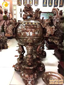 Thú chơi đỉnh đồng thất lân khảm vàng của Đại gia Việt