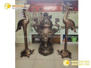 Lư hương song long trầu nguyệt hun giả cổ