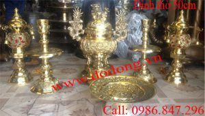 Đỉnh thờ tam sự bằng đồng