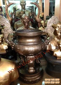 Nhận đúc đỉnh đồng lư hương cúng tiến vào nhà thờ