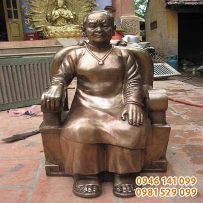 Đúc tượng toàn thân bằng đồng dáng ngồi ghế hoặc đứng