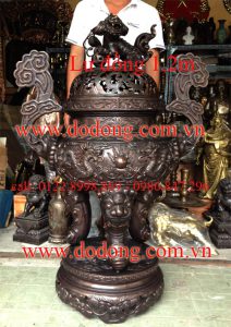 Đỉnh đồng lư hương cao 1,2m bày nhà thờ
