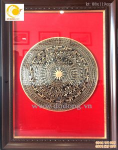 Tranh mặt trống đồng đúc 88x119cm mặt trống 60cm