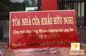 Biển công trình, biển treo tòa nhà mạ vàng 70x120cm