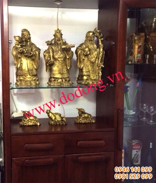 Cách bày bộ tượng đồng phúc lộc thọ trong phòng khách