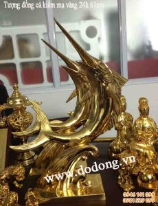 Tượng cá kiếm mạ vàng, đúc tượng đồng cá kiếm 61cm