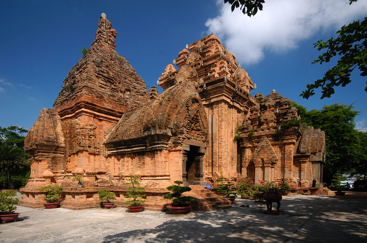 thap ba ponagar dau tich chiem thanh tren vung dat nha trang xua 26 4856